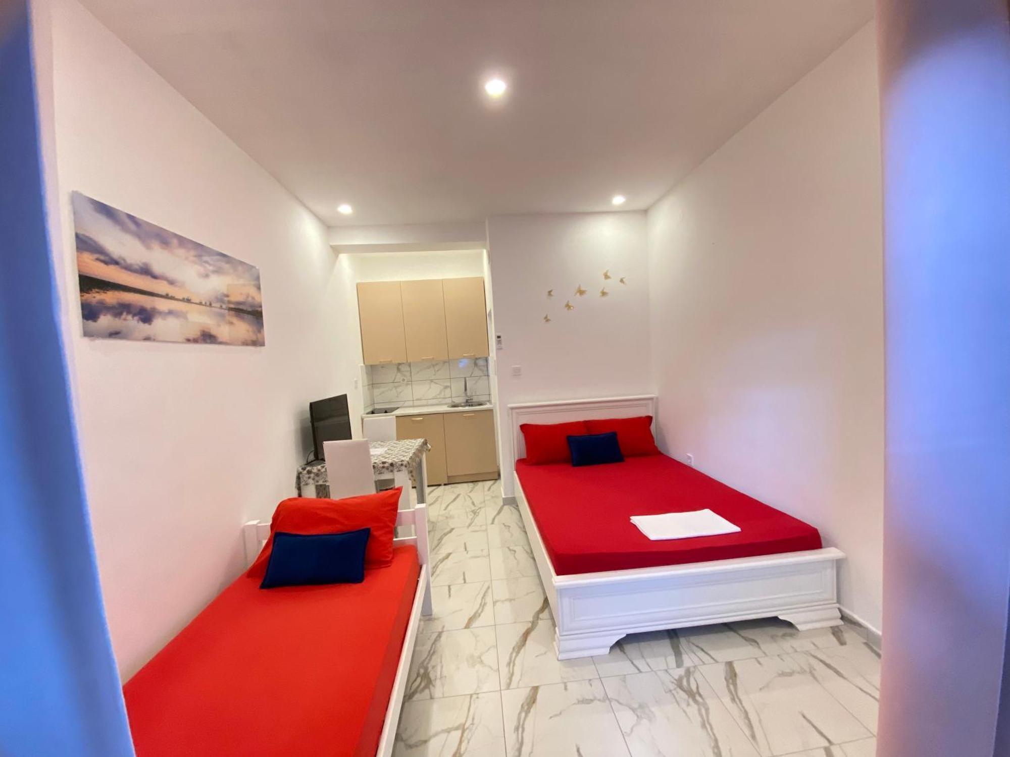 Banicevic Apartmani Ðenovići Buitenkant foto