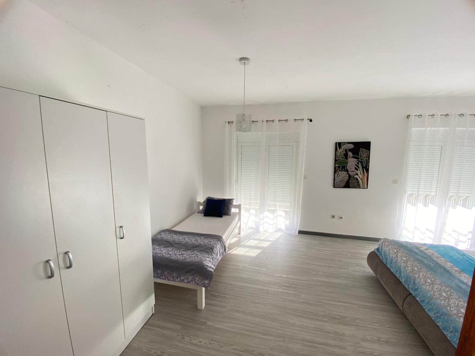 Banicevic Apartmani Ðenovići Kamer foto