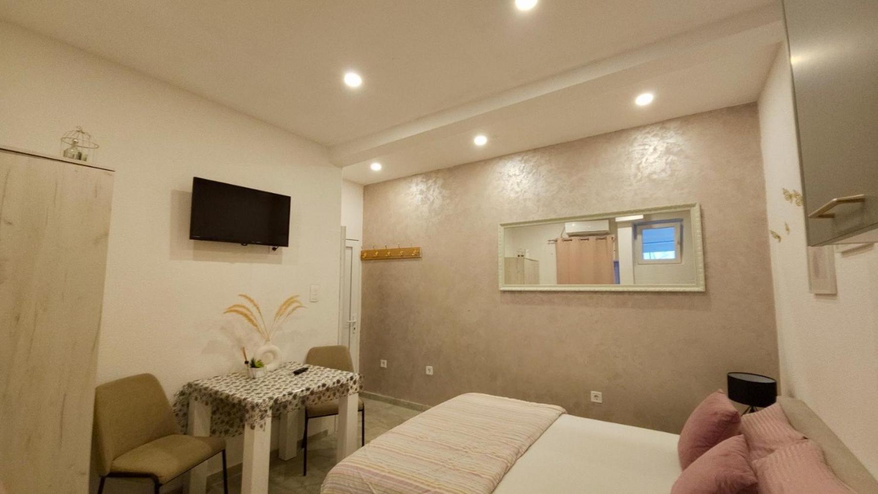 Banicevic Apartmani Ðenovići Buitenkant foto