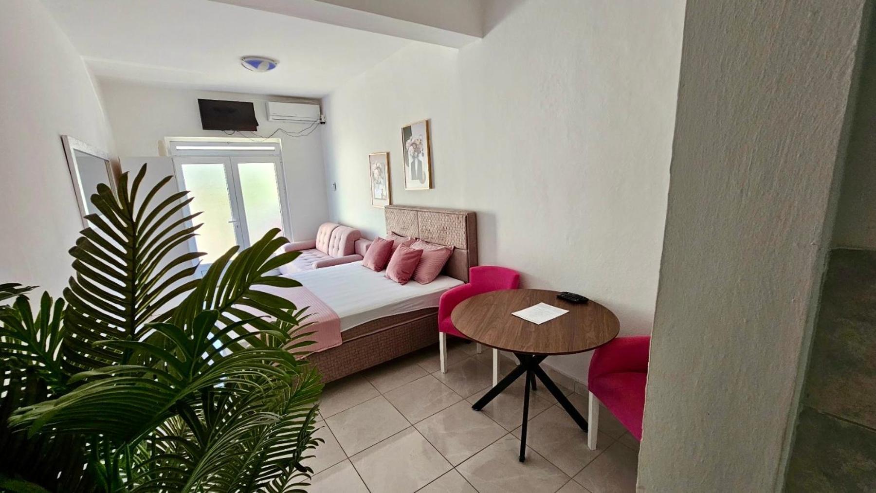 Banicevic Apartmani Ðenovići Buitenkant foto