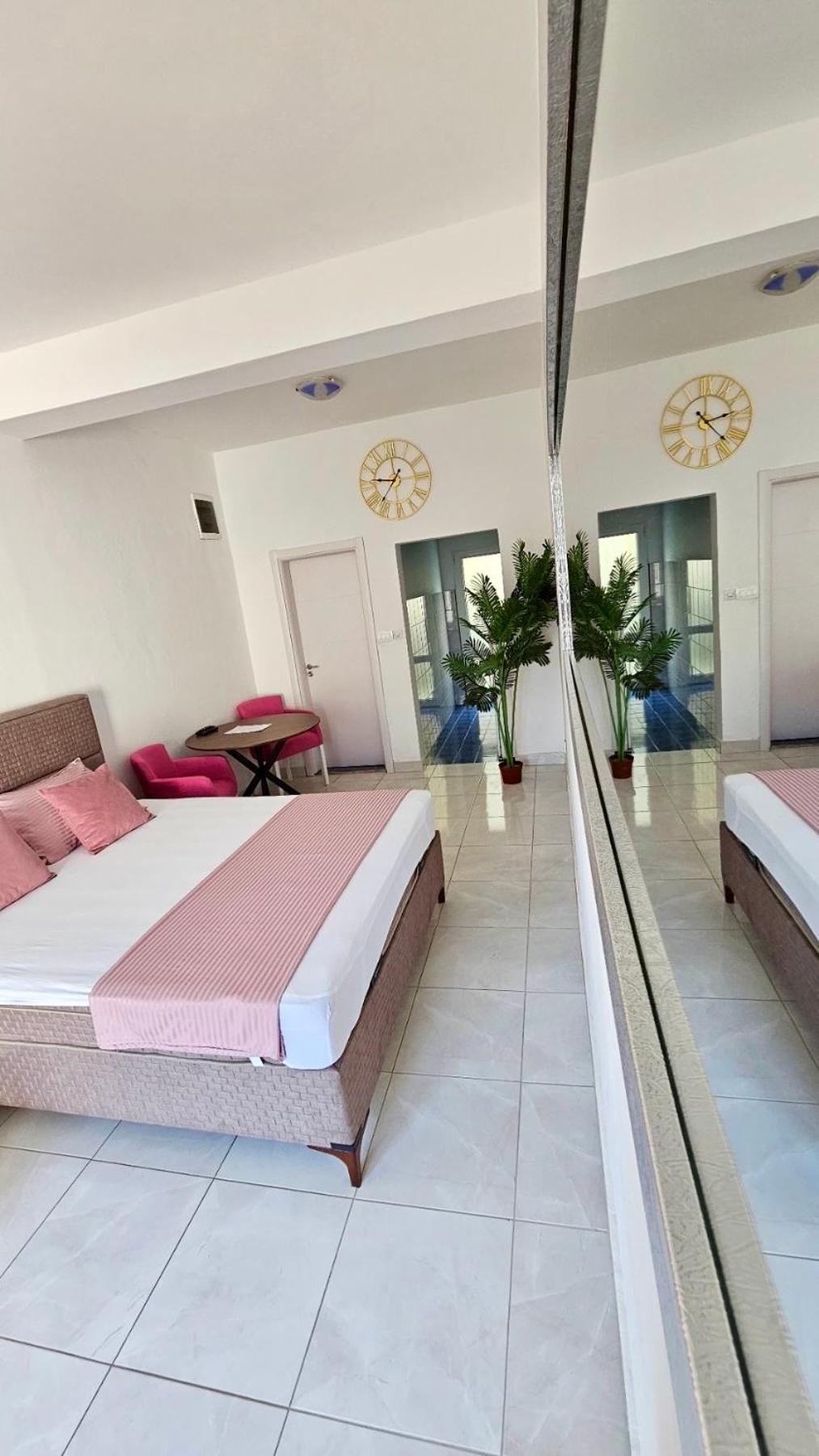Banicevic Apartmani Ðenovići Buitenkant foto